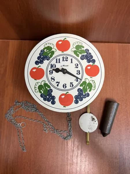Часы ходики настенные "Маяк" СССР комплект, Рисунок Виноград Овощи, Винтаж в РАБОТУ!!!