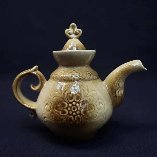 Заварочный чайник керамический винтажный СССР. Коричневый цветочный орнамент.