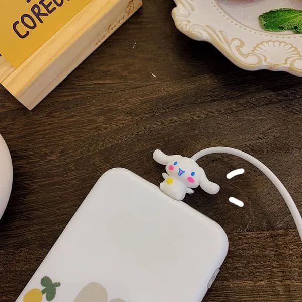 Милый плюшевый протектор для кабеля с персонажами Cinnamoroll, My Melody, Kuromi, милая аниме-кукла, подарок на день рождения для девочки.