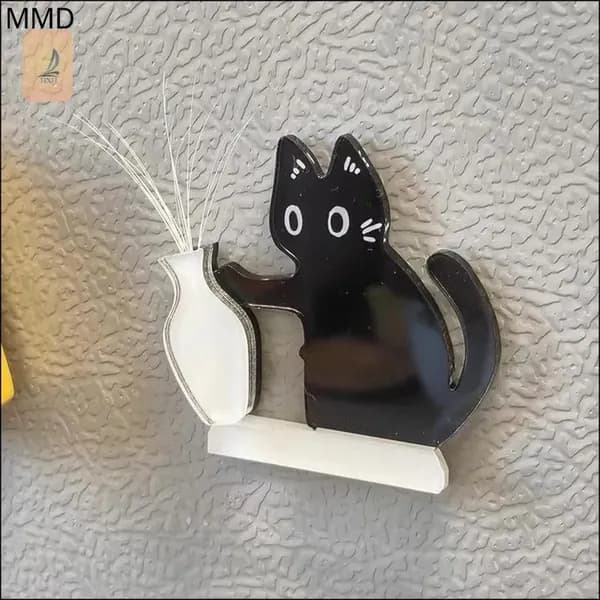 Магнитный холодильник с котёнком и вазой для хранения кошачьих усов