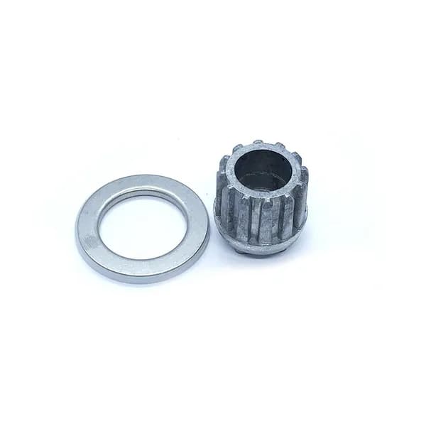 Металлическая втулка шнека для мясорубки Bosch MFW 3520W, 3540W, 3630A, 3710 (14*14мм)