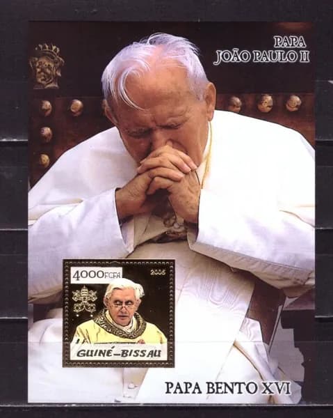 Гвинея-Биссау, 2005. (5006) Папа Иоанн Павел II (мл, фольга, золото) ,