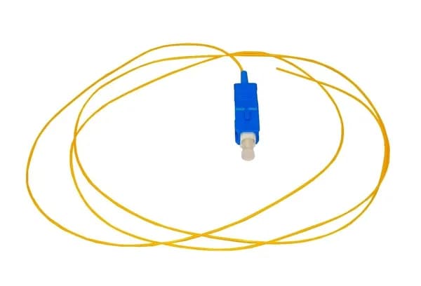 Пигтейл SC/UPC SM buffer 0.9мм 9/125,