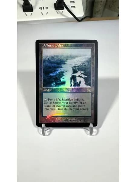 Высококачественная игровая карта Magic The Gathering, подходящая для семейных и дружеских посиделок, поставляется в прозрачном наборе.
