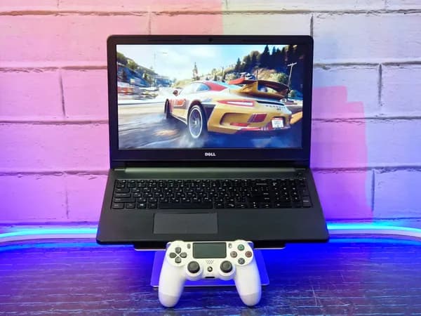 Dell Ноутбук 15.6", Intel Celeron N4000, RAM 4 ГБ, SSD 120 ГБ, Intel UHD Graphics, Windows Home, черный, Русская раскладка