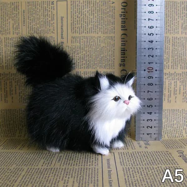Кукла с имитацией кошки