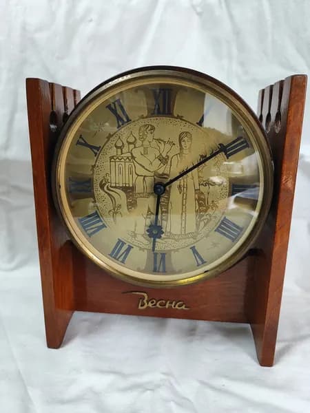 Винтажные часы настольные Весна, декоративные. СССР