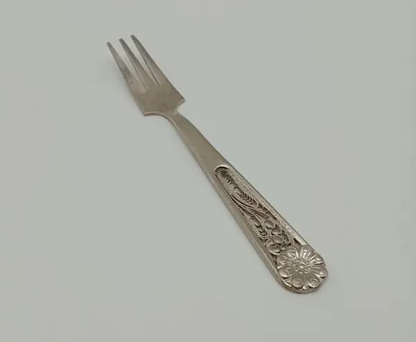 Винтажная сервировочная вилочка. "Скань". Мельхиор. СССР. 1950-1980 гг.