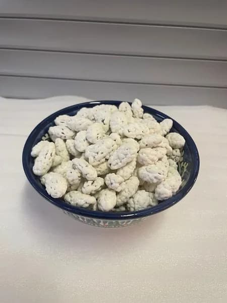 Миндаль в сахаре,500 грамм,очень вкусный!