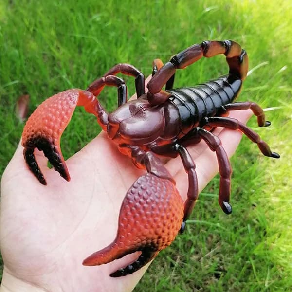 Моделирование насекомых мелких животных игрушки-скорпион
