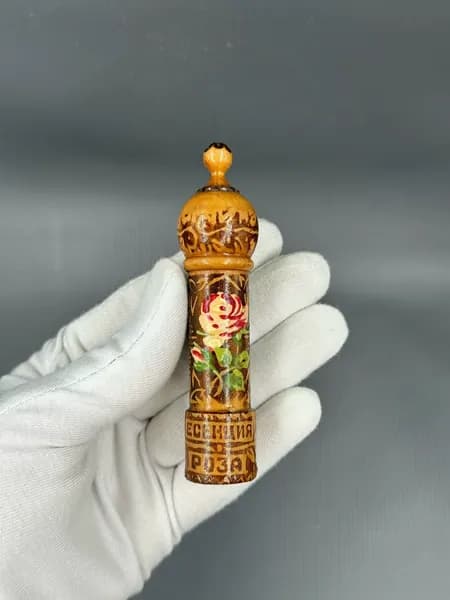 Футляр Деревянный для духов "Есенция Роза" Пловдив Болгария! Высота 9.5 см Пустой!