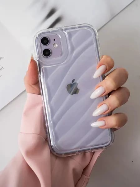 Чехол на iPhone 11 с защитой камеры