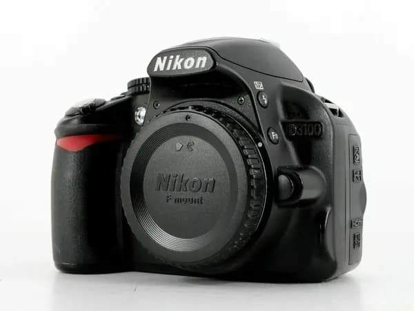 Фотоаппарат Nikon D3100 BODY