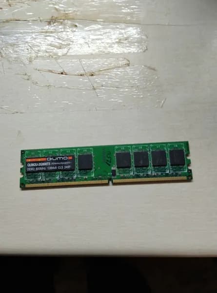 Оперативная память Оперативная память QUM2U-2G800T5 2Гб DDR2, 1 x 2 ГБ (QUM2U-2G800T5 2Гб)