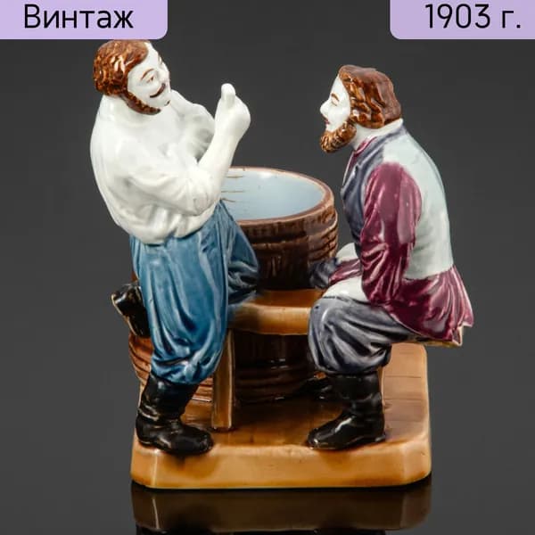 Спичечница Игроки. Картёжники модель 143, фаянс, Товарищество М.С. Кузнецова, Российская империя 1890-1915 гг.