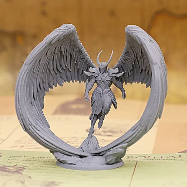 Миниатюрная модель игрового поля "Падший ангел" из Dungeons & Dragons (D&D)