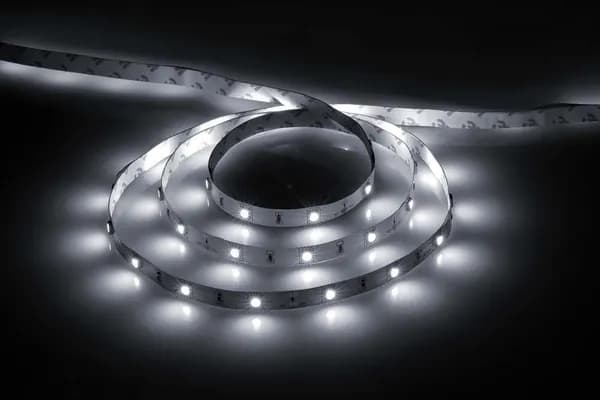 Cветодиодная лента LED LS606, 30SMD(5050)/м 7.2Вт/м 5м IP20 12V 6500K Feron 27641