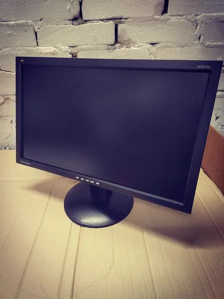 ViewSonic 20" Монитор VA2014w (12345), TN, 1366x768 FHD, 75 Гц, черный