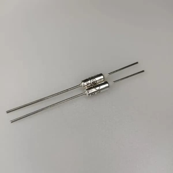 Термопредохранитель 230C 10A 250V