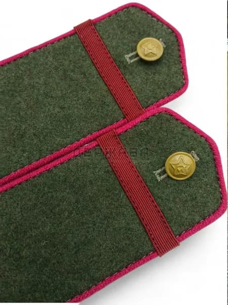 Погоны полевые, ефрейтор РККА, СССР обр. 1943 г.