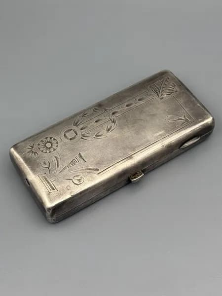Старинная Табакерка Портсигар дамский. Серебро 84, гравировка. 1908 - 1917гг.