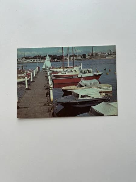 Открытка винтажная "Шлюпочная гавань в Пярну. Эстония". Издание 1988 года