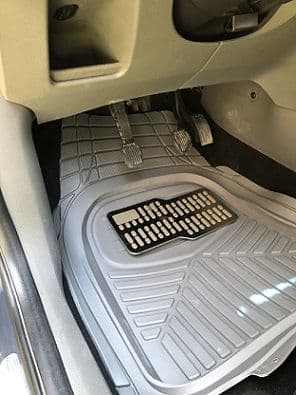 Подпятник на автоковрик металл