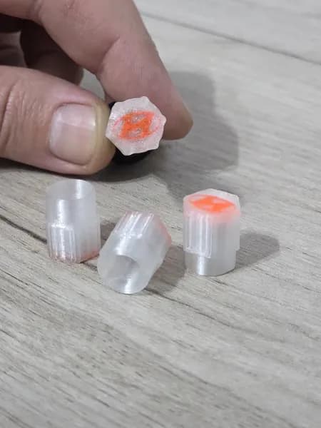 Колпачки на ниппель с маркировкой колес, 4шт