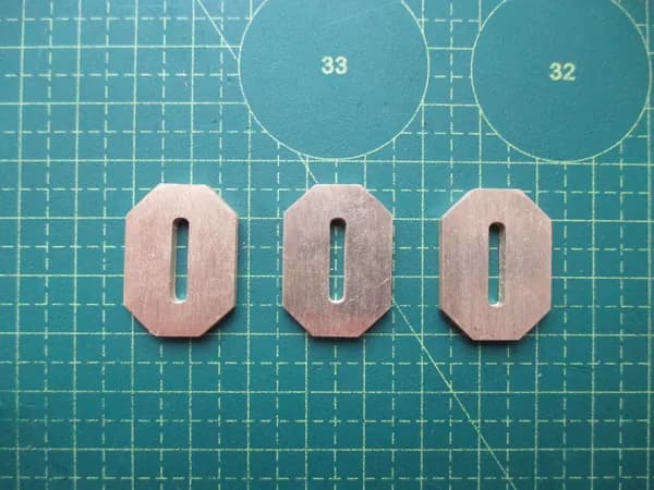 Больстер латунь 3мм восьмигранник, на нож. 1шт.