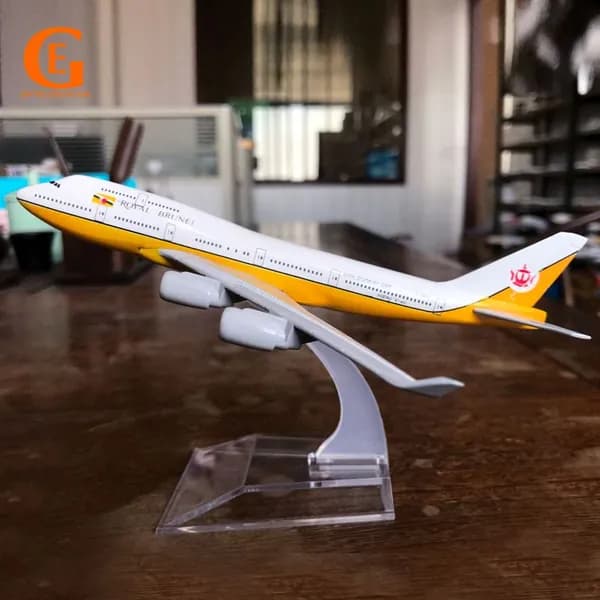 Металлическая Модель Самолета Boeing 747 Авиакомпании Royal Brunei Airlines