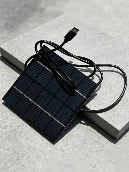 Солнечная панель 1,5 Вт, 5 В, выход USB-C, размер 100 100 2 мм