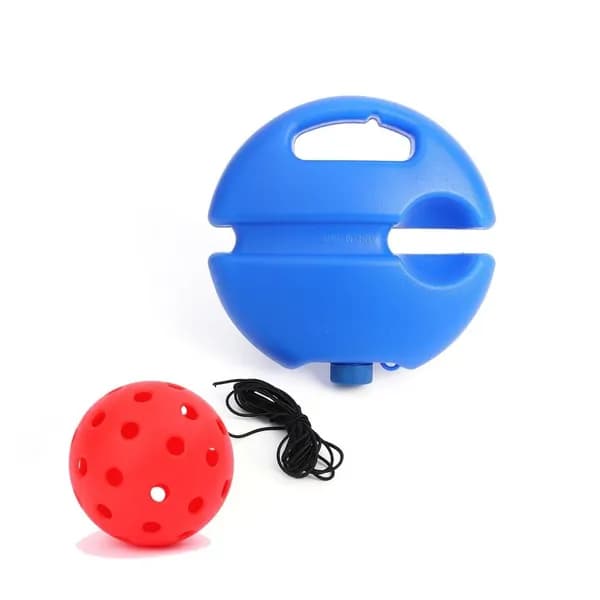 Pickleball тренер мяч со строкой