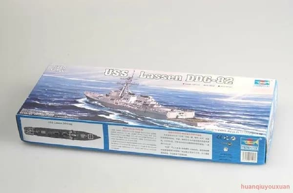 Trumpeter 1/350 04526 USS Лассен DDG-82 Корабль