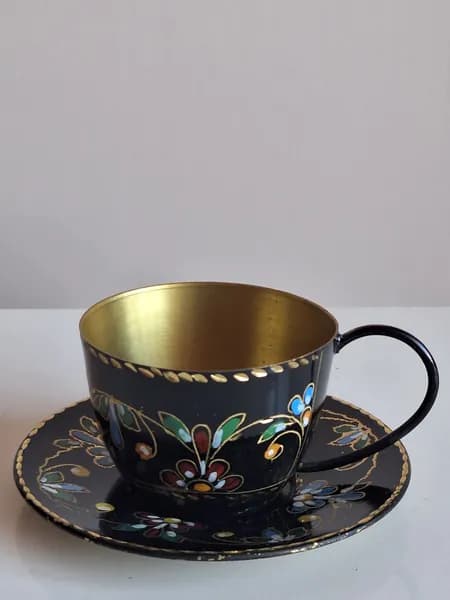 Чашка с блюдцем черного цвета винтажная эмаль