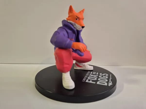 Fox vs Dogs Коллекционная фигурка Лис