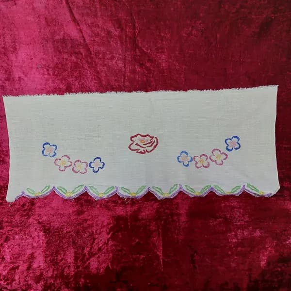 Салфетка, вышивка ручная работа, 33х80см. СССР.