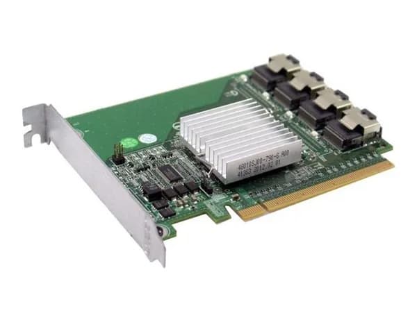 Контроллер 4xSFF-8087 Dell 0YPNRC YPNRC слот PCI-E x16 для подключения U.2 U.3 накопителей напрямую или через корзины