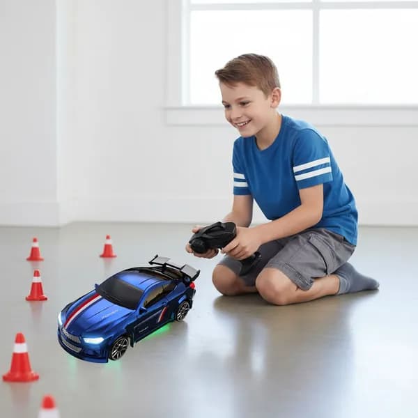 Мини-дрift-автомобиль 1:64, полный привод, ДУ, LED-подсветка, перезаряжаемый аккумулятор