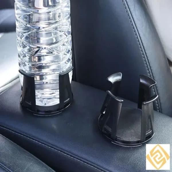 Клейкая подставка для стаканов в автомобиле