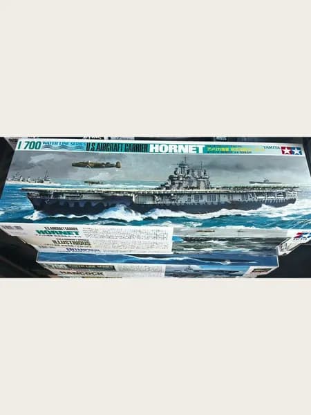 Собранная модель корабля TAMIYA серии 1/700 77510 Американский авианосец времен Второй мировой войны CV-8 Hornet