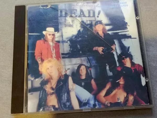 Диск с винтажной игрой для слабого ПК Dead!