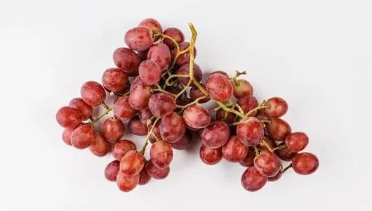 Виноград розовый без косточки 1 кг