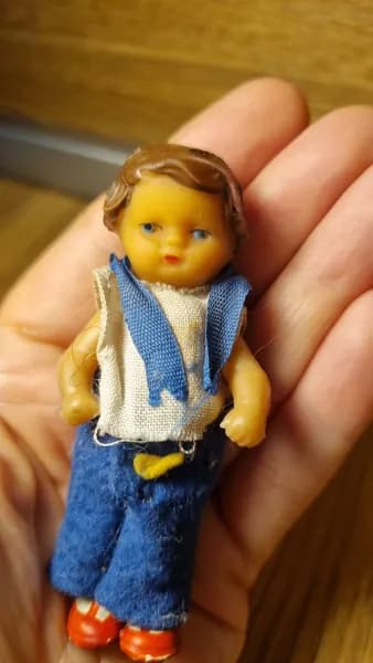 Винтажная куколка в родной одежде АRY ГДР 8 см