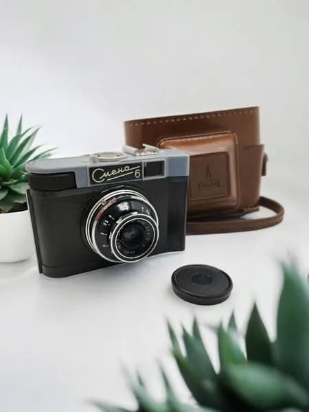Винтажный фотоаппарат "Смена 6", СССР, в кофре, работоспособность неизвестна