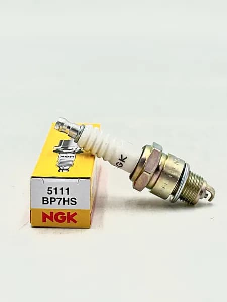 Свеча зажигания NGK 5111 1 шт. (Ducati, Yamaha)