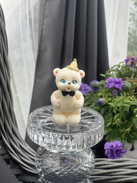 Шоколадная фигурка на торт