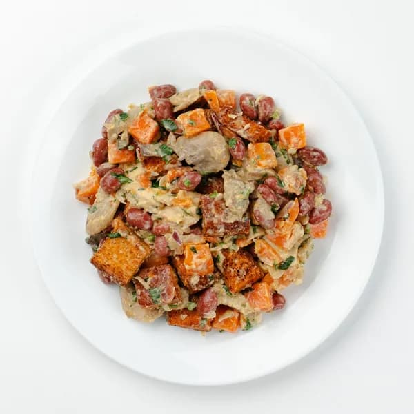 Салат с курицей, фасолью и грибами 200 г, Eattery