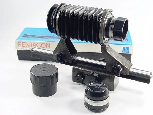 Супермакро. Макро приставка Pentacon с креплением М42 и Canon EF. Два объектива в комплекте. Производство Германия.