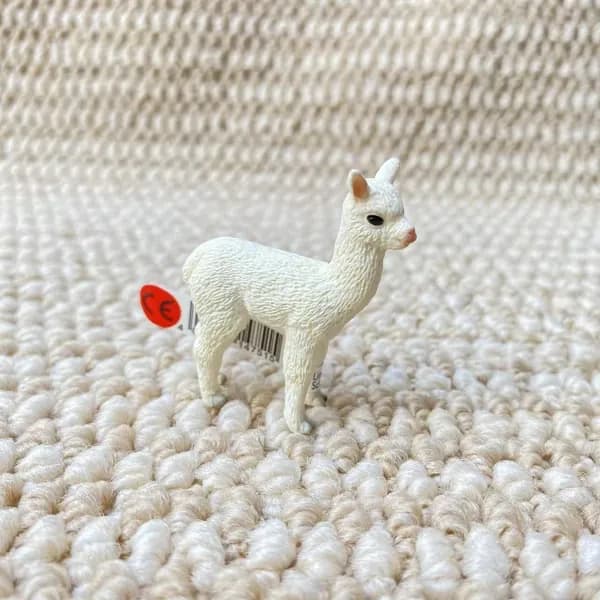 Фигурка Schleich дикого животного альпака белого цвета, высота 5 см, игрушка для детей