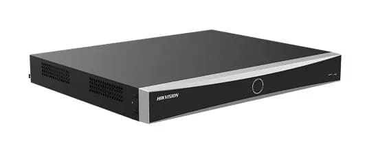 Регистратор для видеонаблюдения Hikvision 8-канальный, с поддержкой PoE черный (DS-7608NXI-K2/8P(E))